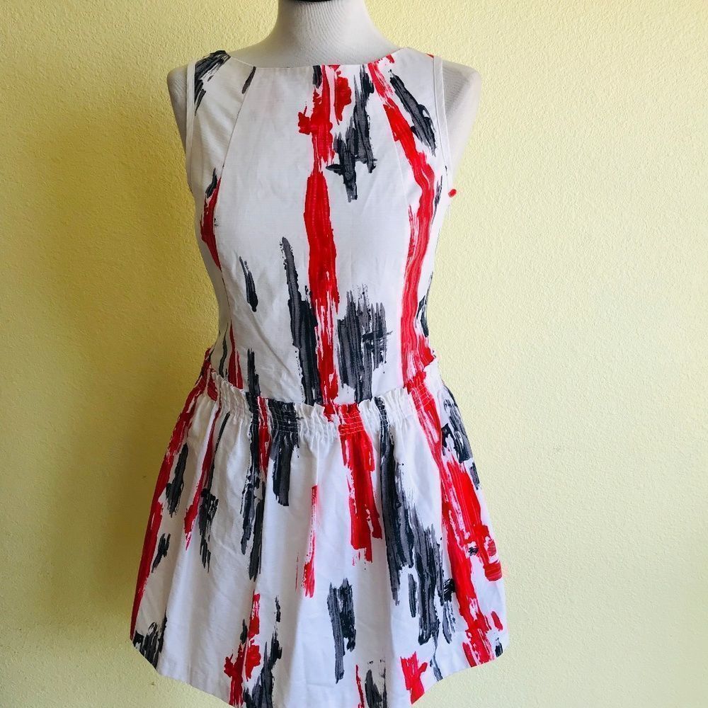 NWOT Red/White Kensie Pretty Smocked Short Summer Dress Small